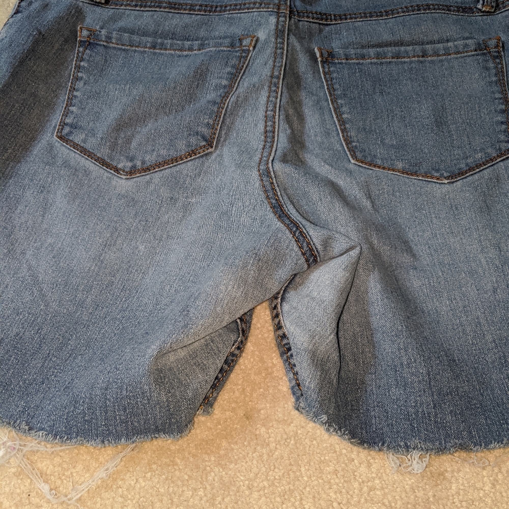 St John's Bay distressed shorts - Picture 10 of 11